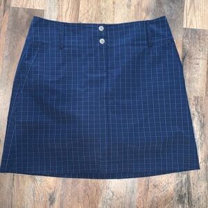 ANNIKA Cutter & Buck Golf Skort. ‎ Size 4.